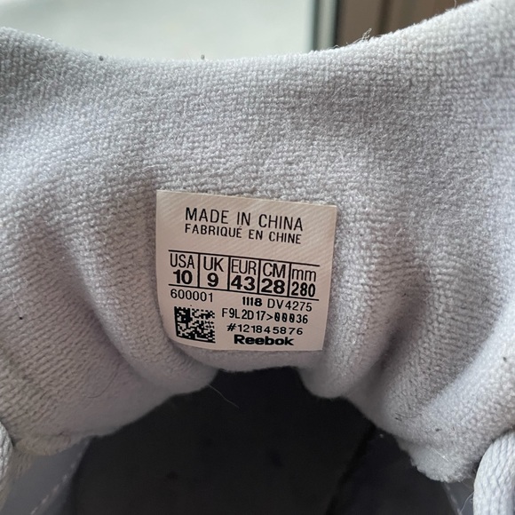 Reebok sneakers size 10 - Picture 6 of 6
